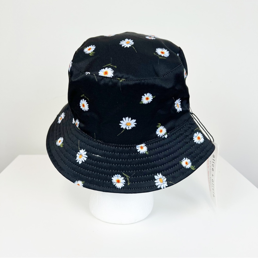 NWT Alice + Olivia Reversible Daisy Print Bucket Hat - Picture 4 of 6